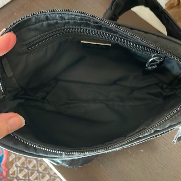 Awes “Prada” Belt Bag - Picture 10 of 15